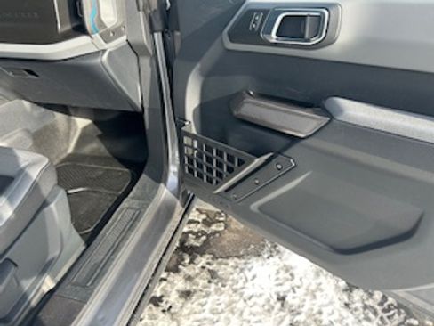 Used 2021 Ford Bronco Black Diamond w/ Sasquatch Package image 19