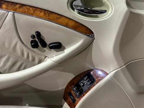 Used 2004 Mercedes-Benz CLK 320 Coupe image 13