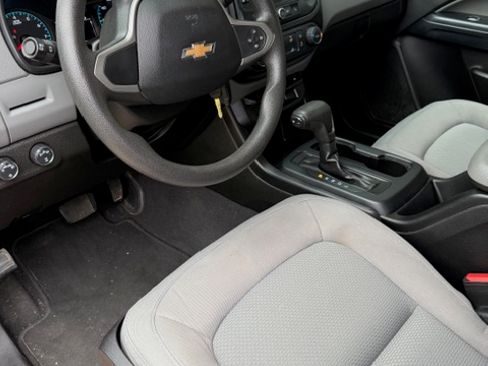 Used 2019 Chevrolet Colorado W/T w/ Custom Special Edition image 9
