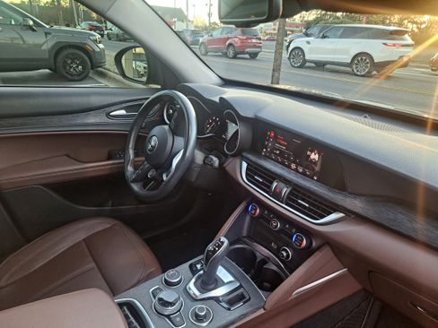 Used 2021 Alfa Romeo Stelvio Sprint w/ Nero Edizione image 20
