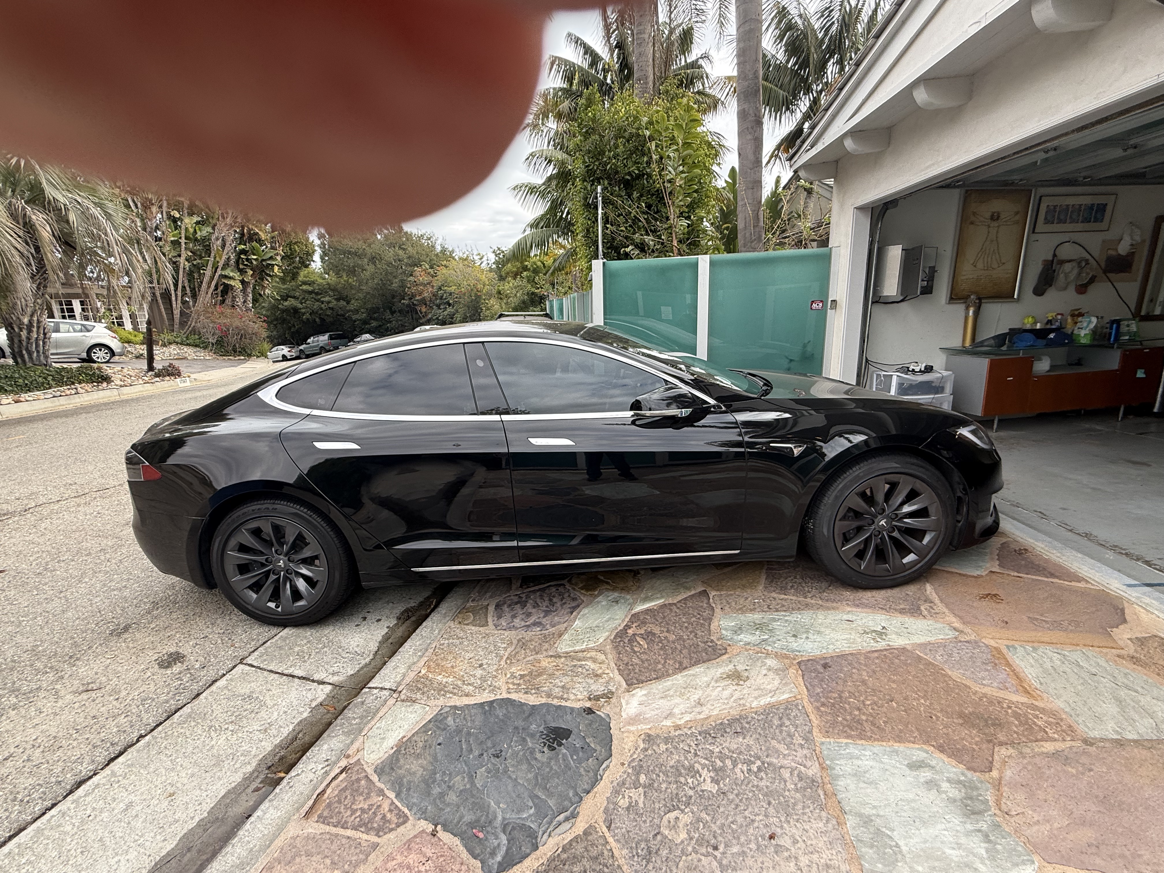 Used 2020 Tesla Model S Long Range Plus AWD/4WD image 2