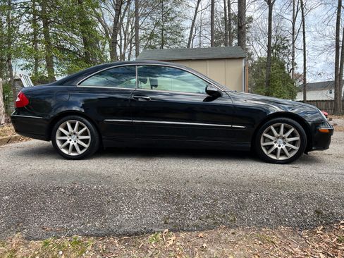 Used 2007 Mercedes-Benz CLK 350 Coupe image 12