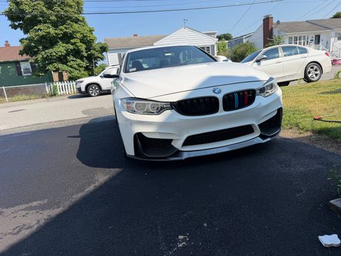 Used 2016 BMW M4 Convertible RWD image 11