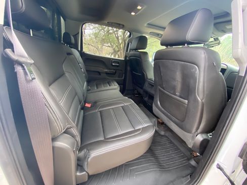 Used 2015 GMC Sierra 2500 Denali w/ Suspension Package, Off-Road image 14