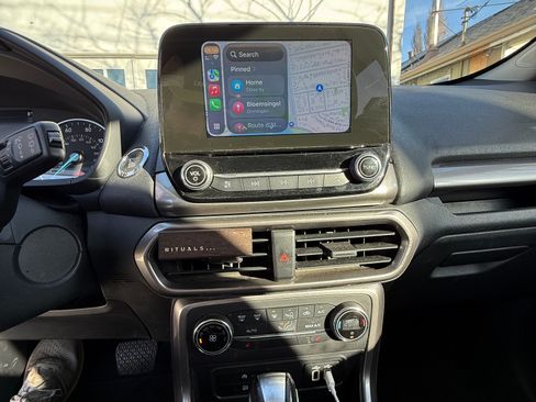 Used 2019 Ford EcoSport SE image 10