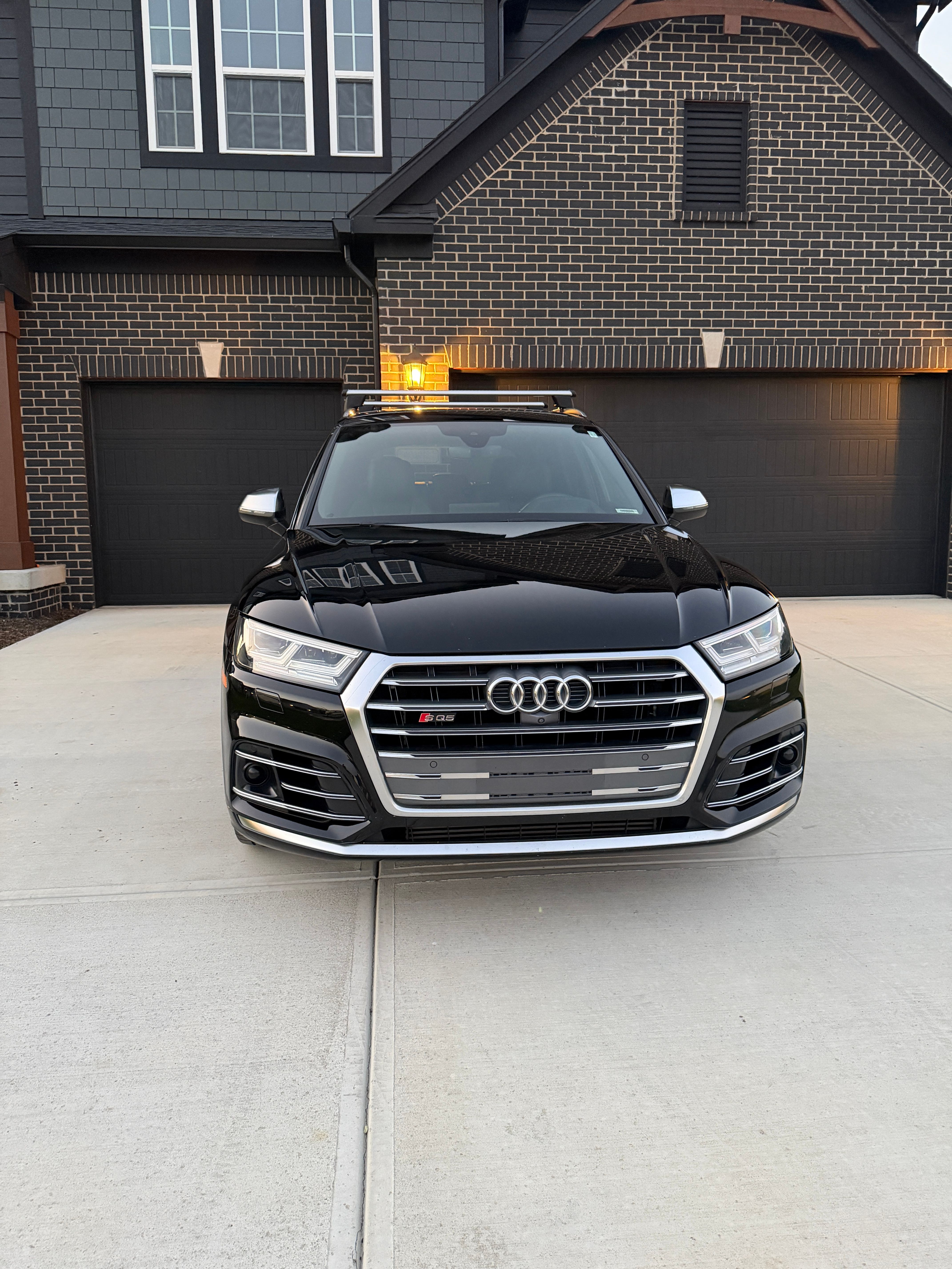 Used 2019 Audi SQ5 Prestige w/ Prestige Package AWD/4WD image 4