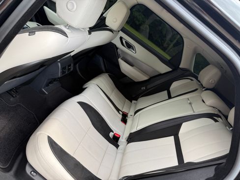 Used 2019 Land Rover Range Rover Velar S AWD/4WD image 10