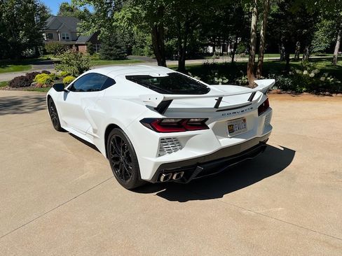 Used 2023 Chevrolet Corvette Stingray Preferred Cpe w/ Z51 Performance Package image 4