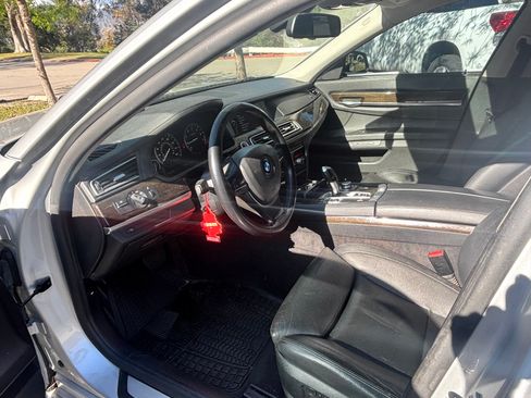 Used 2012 BMW 740i RWD image 19