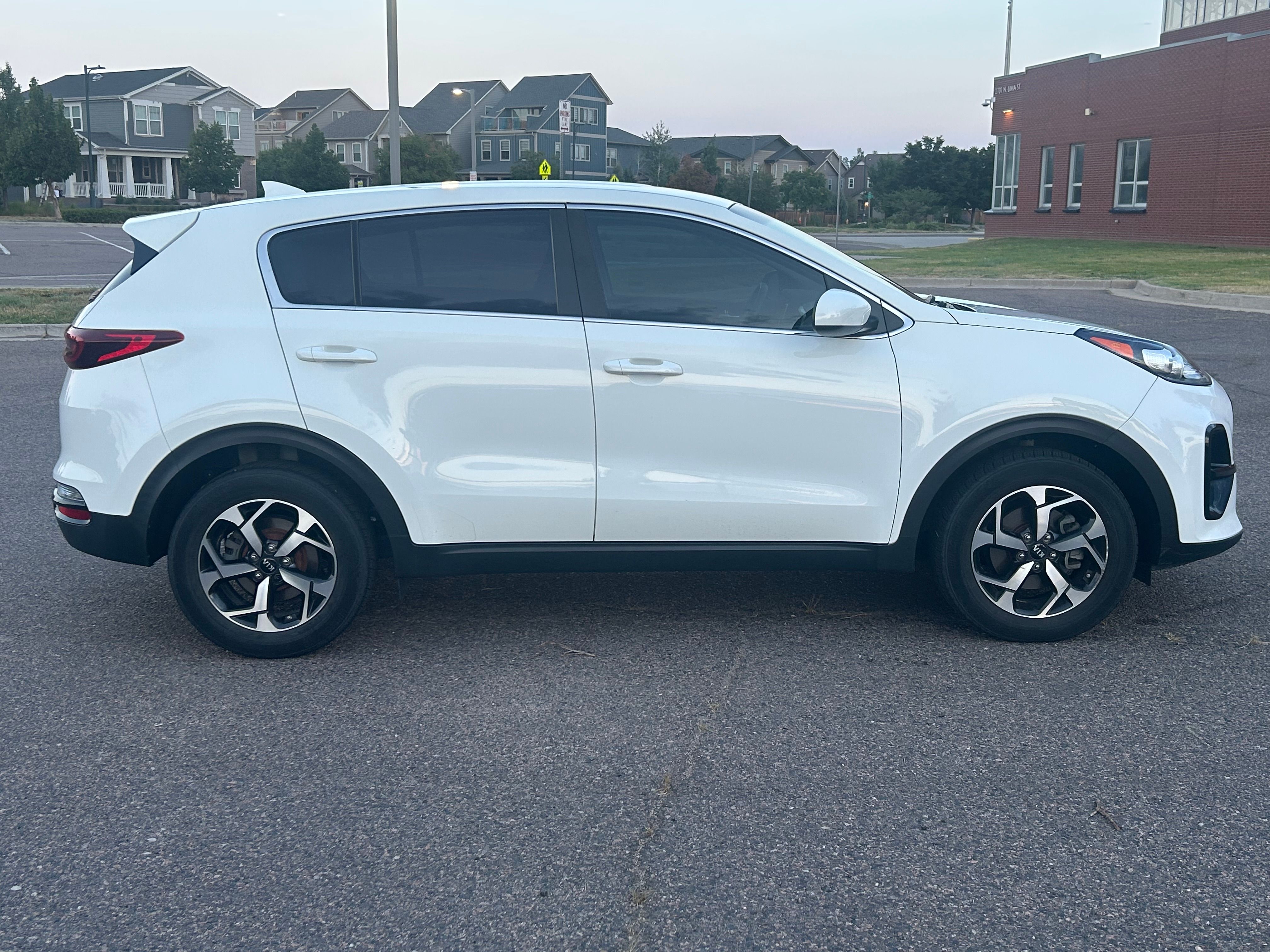 Used 2021 Kia Sportage LX FWD image 12