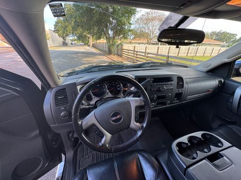 Used 2011 GMC Sierra 1500 SLE w/ Regional Value Package image 12