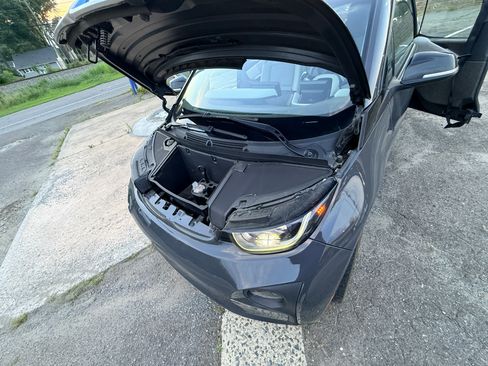 Used 2015 BMW i3 w/ Range Extender RWD image 6
