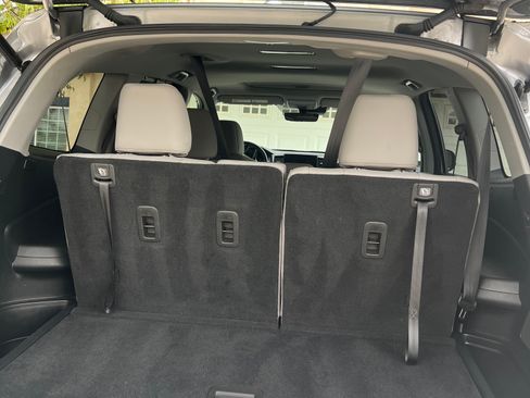 Used 2021 Honda Pilot EX-L image 2