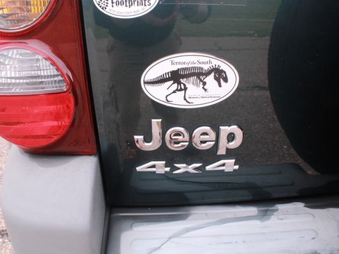 Used 2005 Jeep Liberty Sport image 12