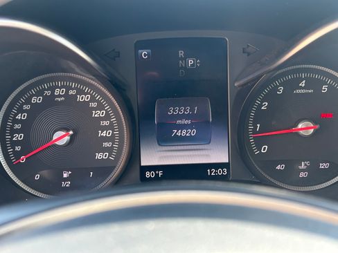 Used 2015 Mercedes-Benz C 300 Sedan image 9