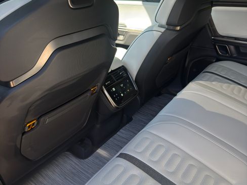 Used 2023 Rivian R1T Adventure AWD/4WD image 20