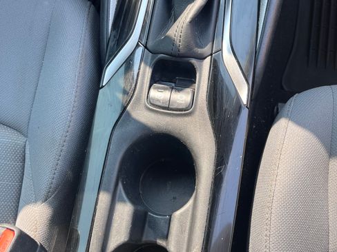 Used 2020 Toyota Corolla SE FWD image 22