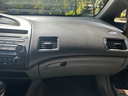 Used 2010 Honda Civic LX image 10