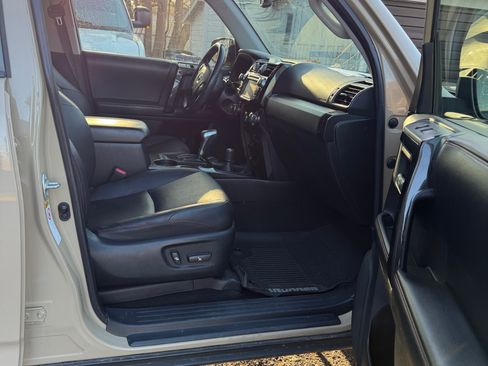 Used 2016 Toyota 4Runner TRD Pro image 12