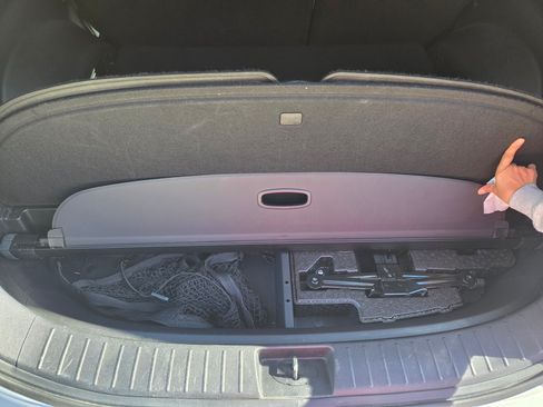 Used 2022 Hyundai Santa Fe Limited w/ Cargo Package image 25