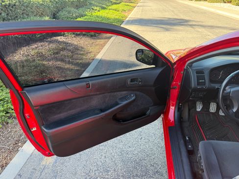 Used 2005 Honda Civic LX image 9