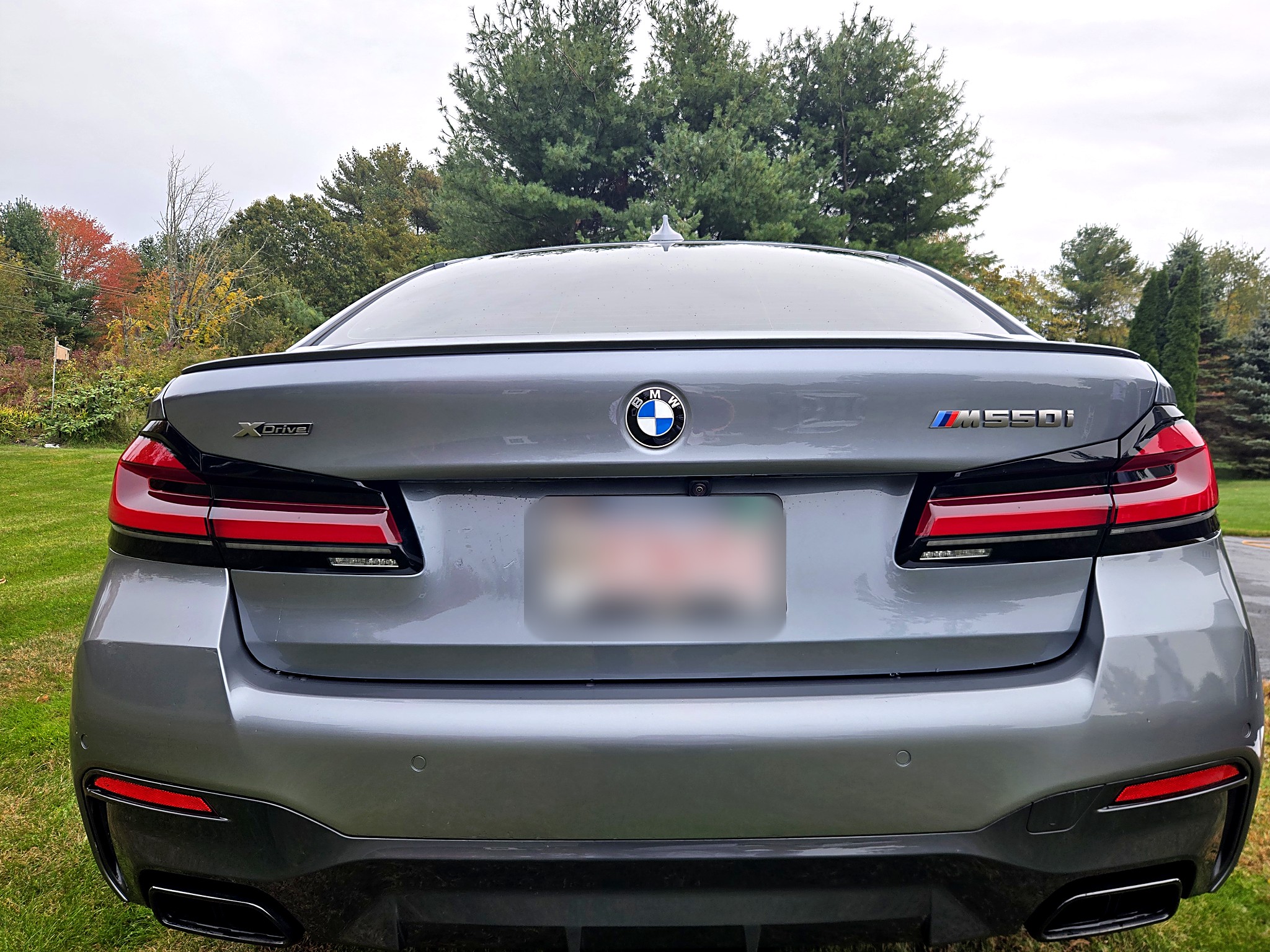 Used 2022 BMW M550i xDrive w/ Dynamic Handling Package AWD/4WD image 15