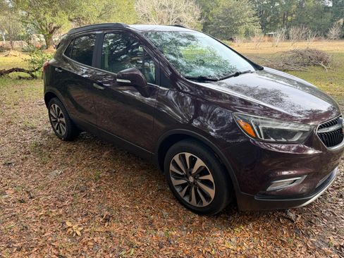 Used 2017 Buick Encore Essence image 1