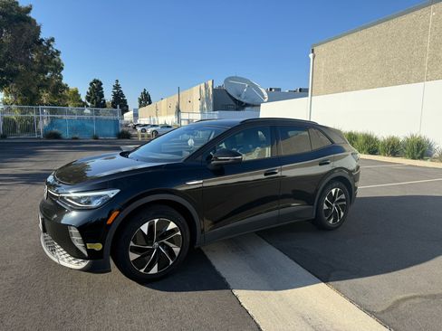 Used 2022 Volkswagen ID.4 Pro image 1