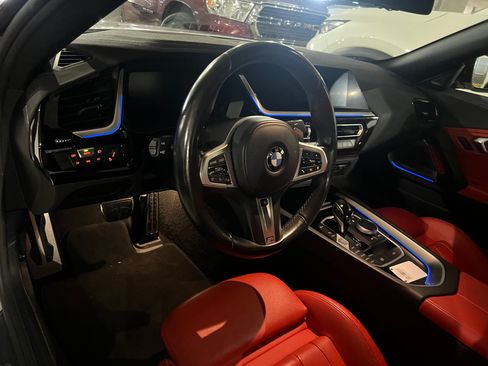 Used 2022 BMW Z4 M40i w/ Premium Package RWD image 2