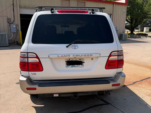 Used 2004 Toyota Land Cruiser AWD/4WD image 6