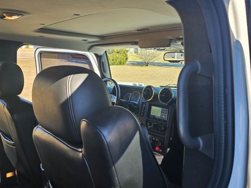 Used 2007 HUMMER H2 image 6