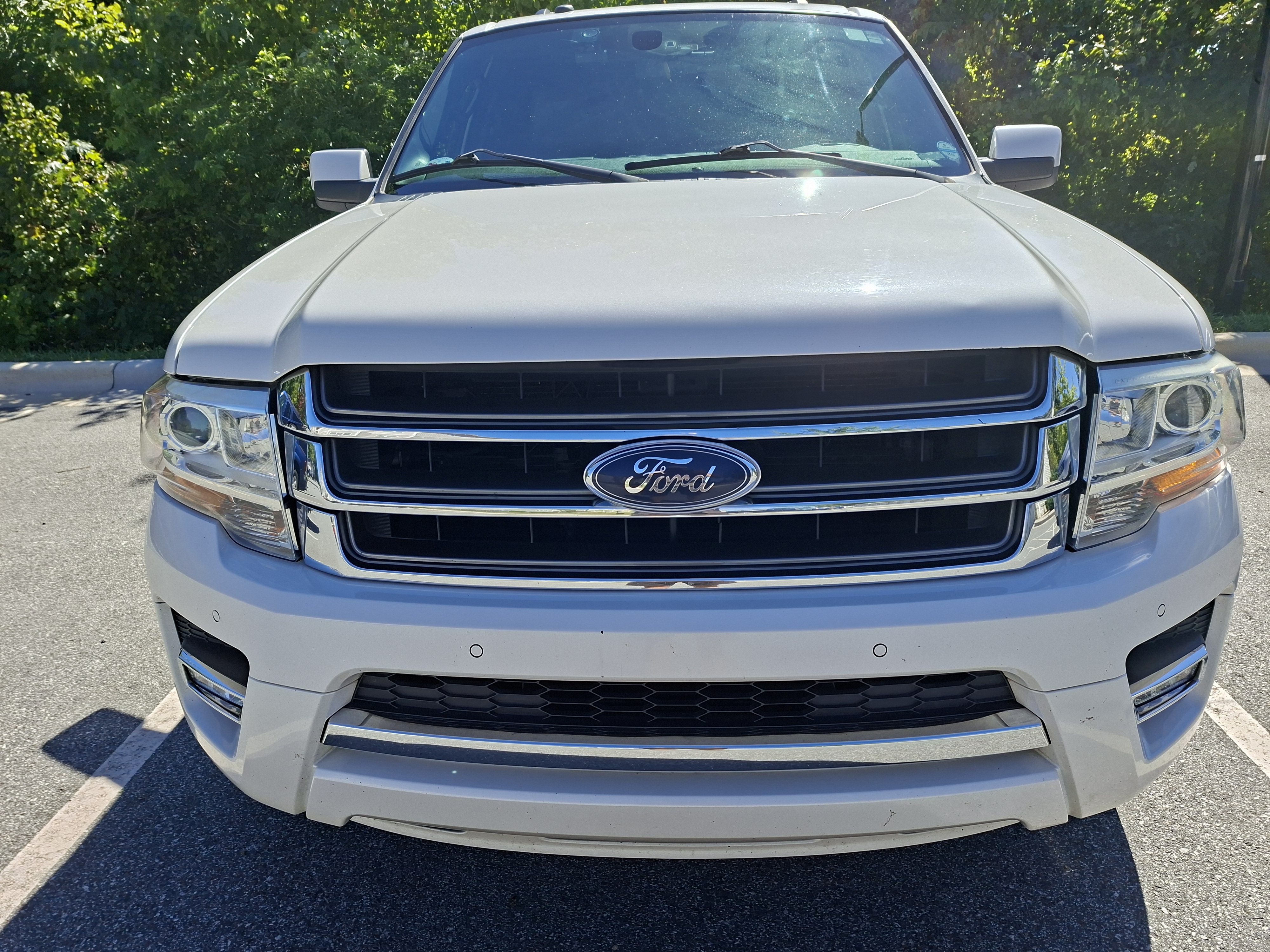Used 2016 Ford Expedition Limited RWD image 4