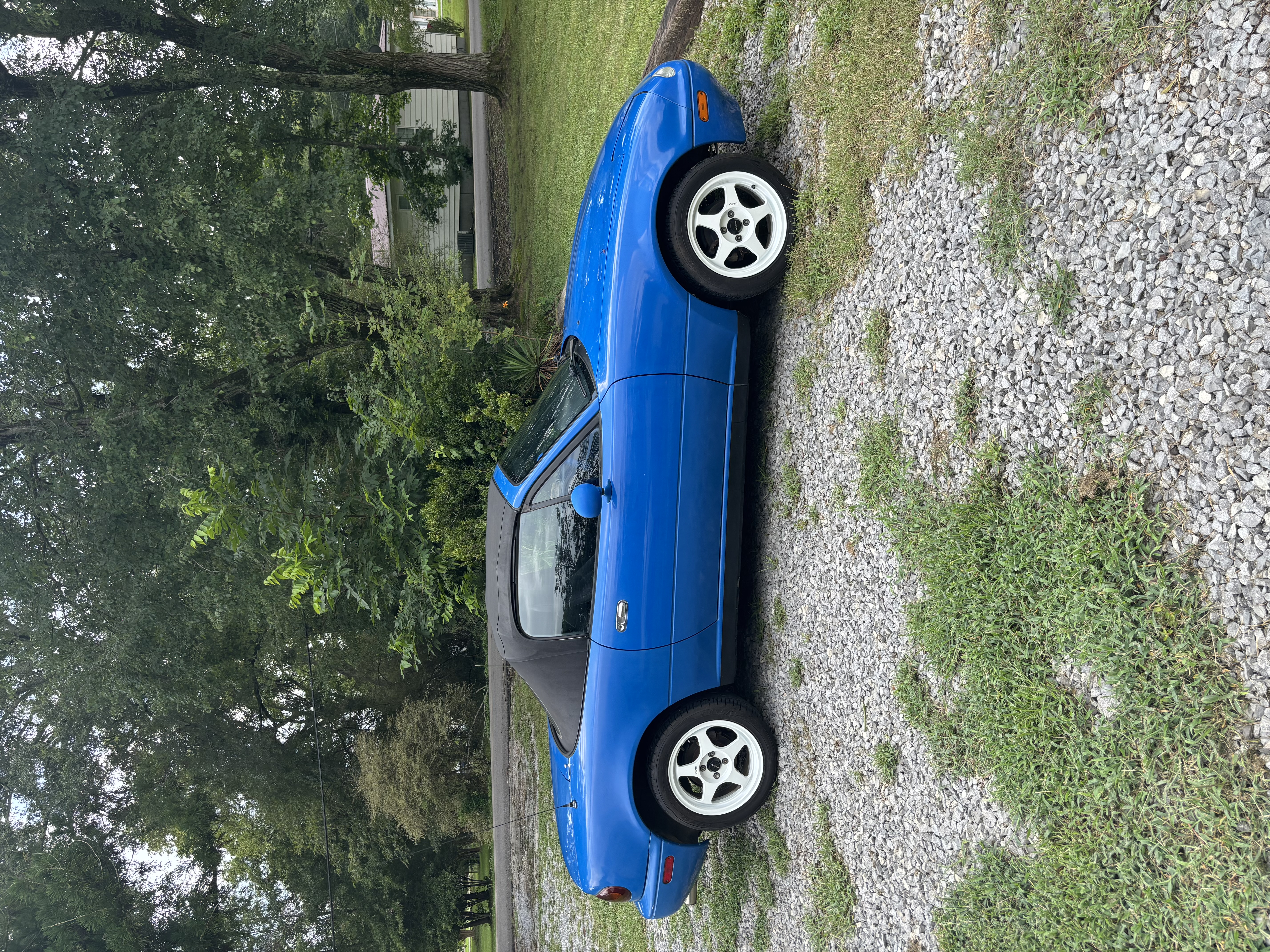 Used 1992 MAZDA MX-5 Miata RWD image 2