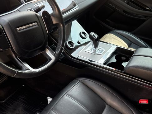 Used 2020 Land Rover Range Rover Evoque SE AWD/4WD image 6