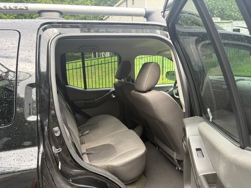 Used 2012 Nissan Xterra X AWD/4WD image 6