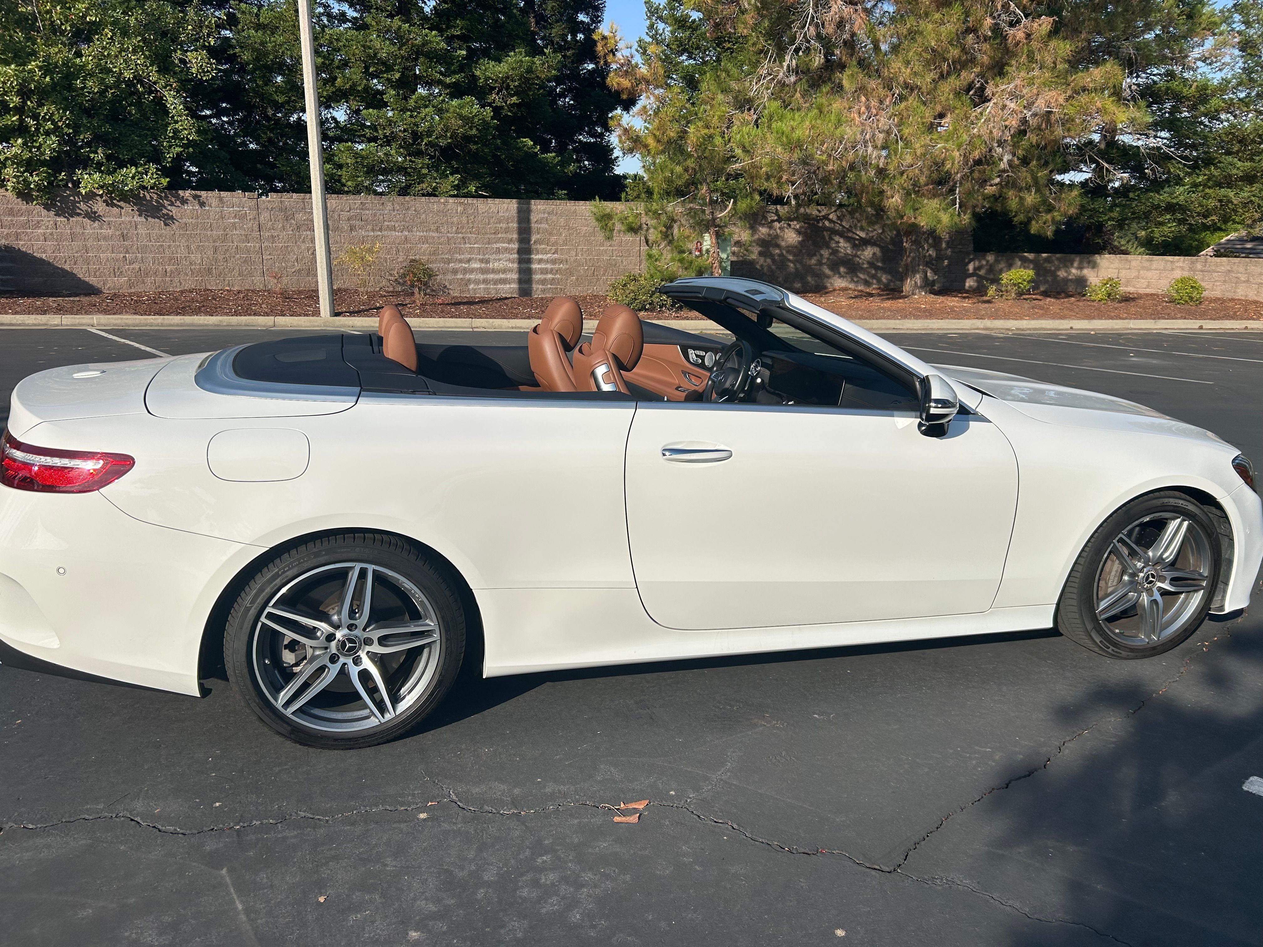 Used 2018 Mercedes-Benz E 400 Cabriolet image 4