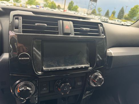 Used 2014 Toyota 4Runner Trail AWD/4WD image 10