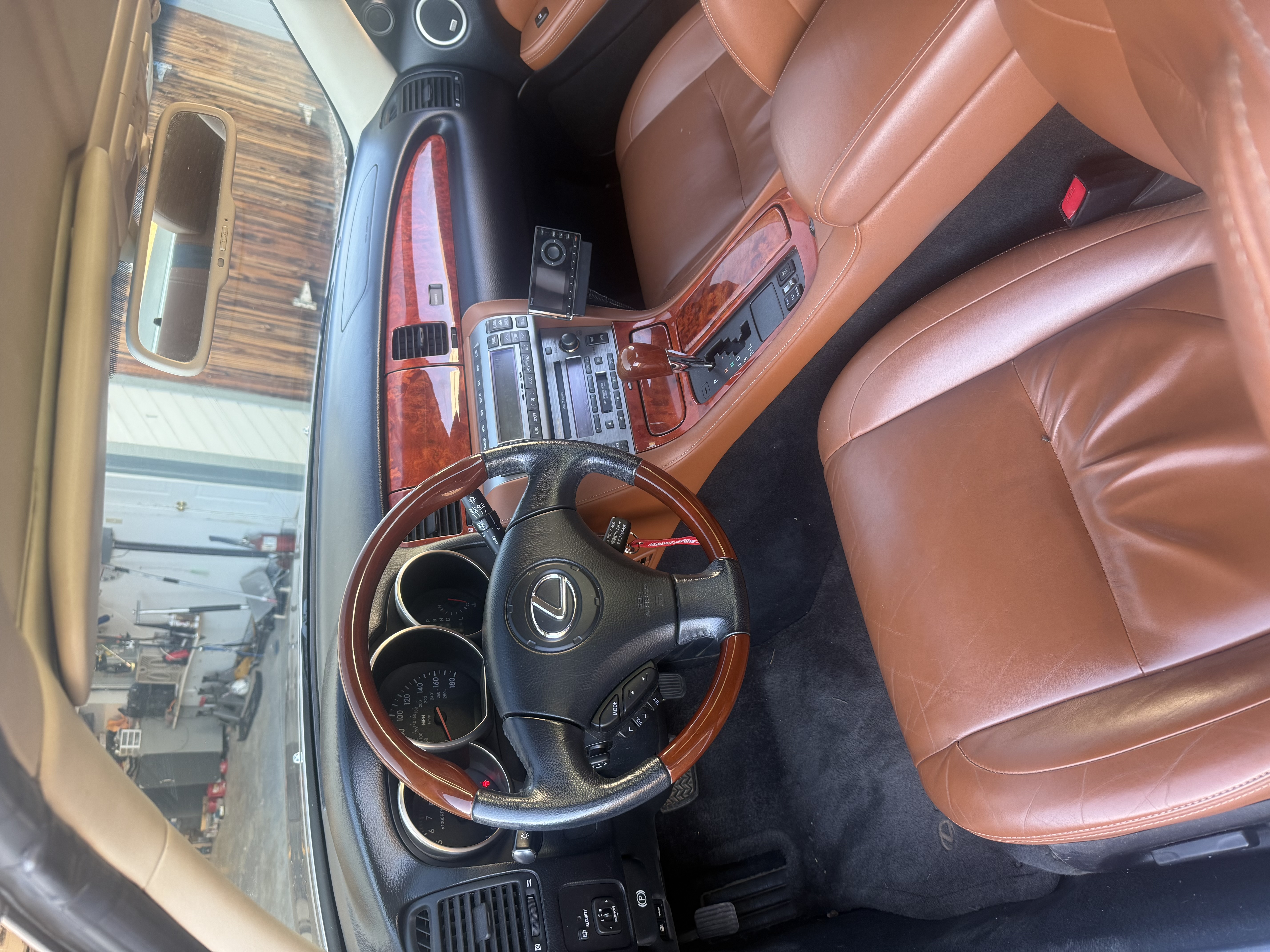 Used 2004 Lexus SC 430 Convertible RWD image 9