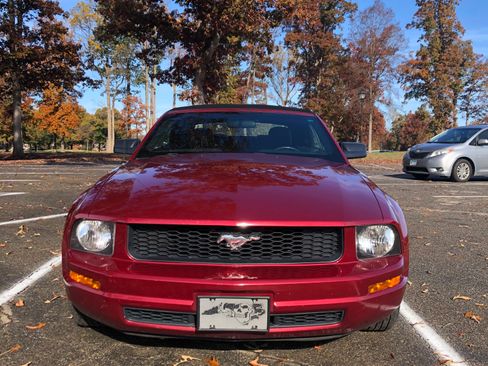 Used 2007 Ford Mustang Premium image 5
