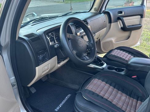 Used 2006 HUMMER H3 image 11