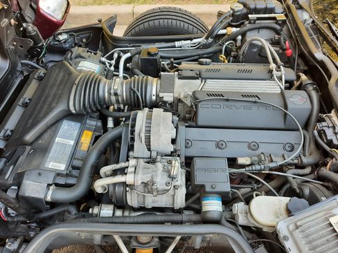 Used 1995 Chevrolet Corvette Coupe image 19