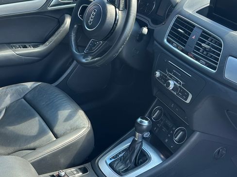 Used 2018 Audi Q3 2.0T Premium w/ Convenience Package image 4