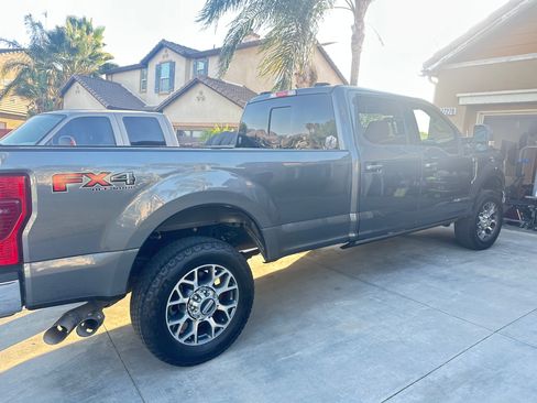 Used 2022 Ford F350 Lariat w/ Lariat Ultimate Package AWD/4WD image 4