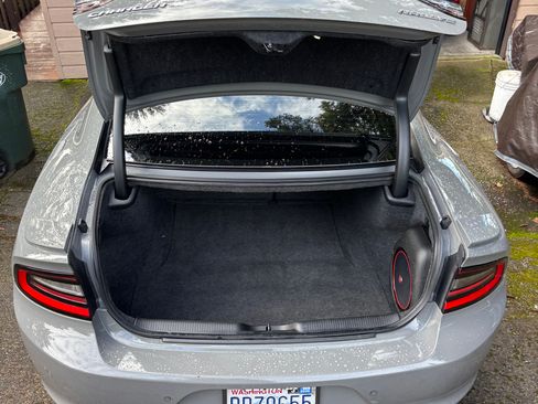 Used 2017 Dodge Charger SXT w/ Plus Group image 8