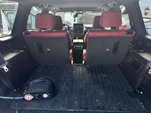 Used 2022 Lexus GX 460 Premium image 17