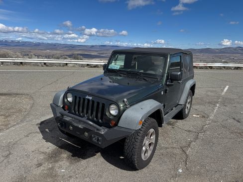 Used 2010 Jeep Wrangler Sport image 2