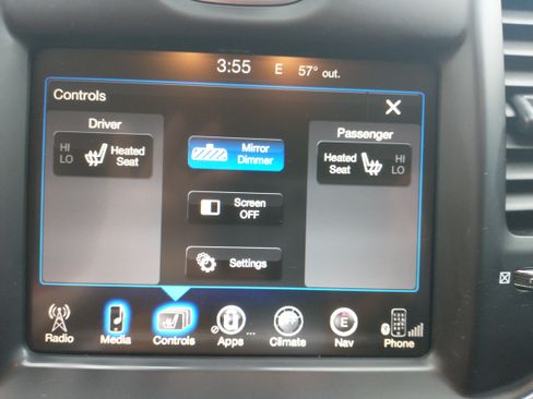 Used 2015 Chrysler 300 Limited w/ 300 Premium Group image 10