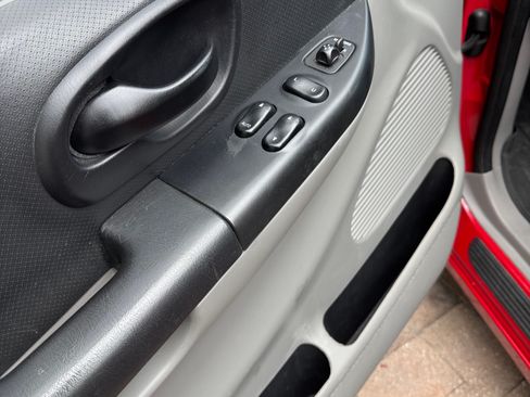 Used 2002 Ford F150 Lightning image 15