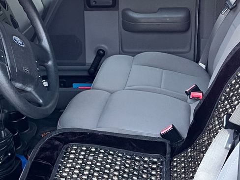 Used 2006 Ford F150 XLT image 11