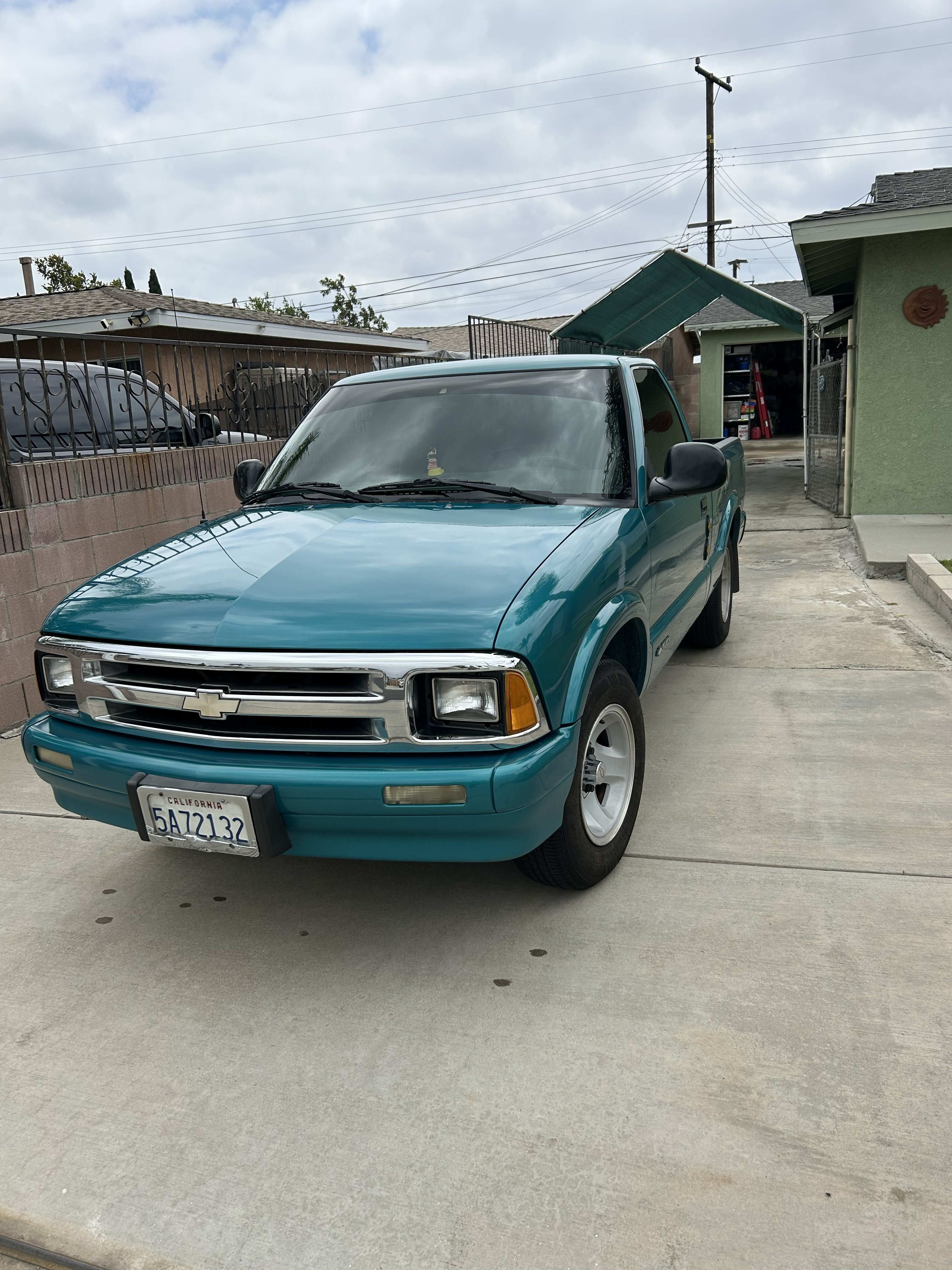 Used 1995 Chevrolet S10 Pickup 2WD Regular Cab image 2